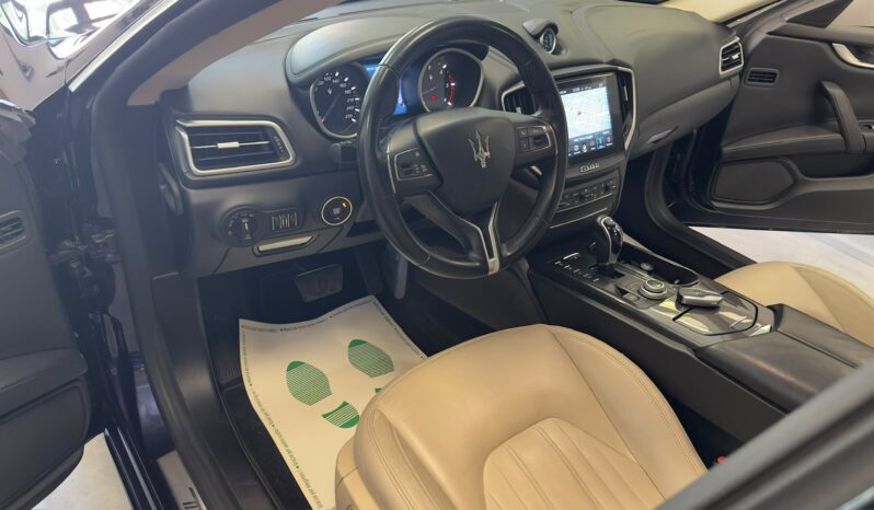 MASERATI GHIBLI V6 DIESEL 250 CV completo