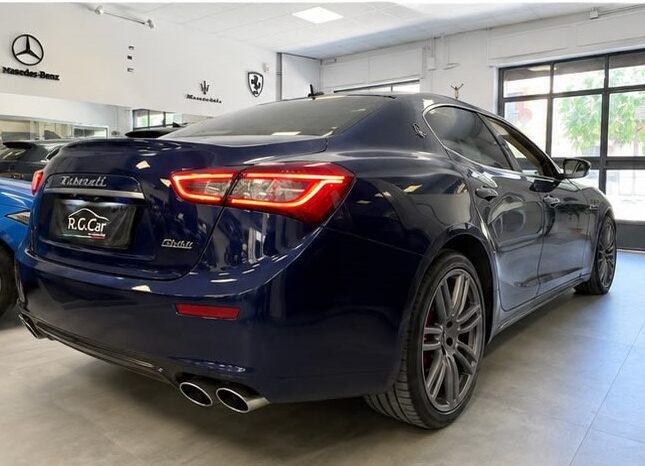 MASERATI GHIBLI V6 DIESEL 250 CV completo